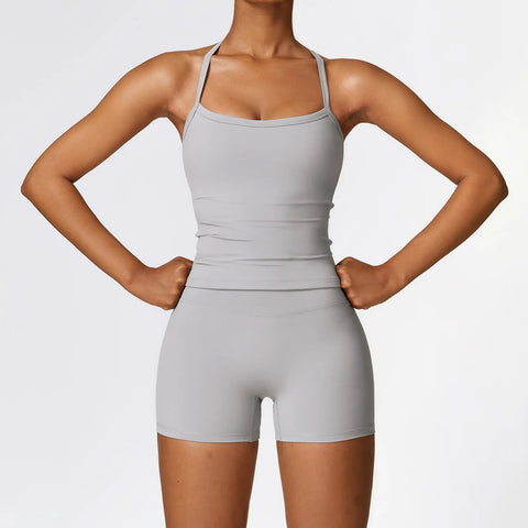 Upgrade Your Workout with Our Seamless Yoga Set - Perfect for Active Women!